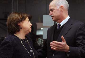 Την απουσία ευρωπαϊκής αλληλεγγύης με την Ελλάδα καταγγέλουν οι Γάλλοι Σοσιαλιστές