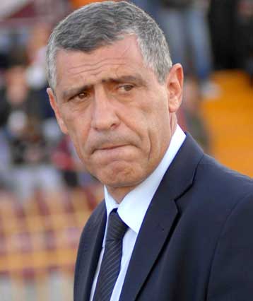 «Πήγαμε δύο χρόνια πίσω» είπε ο Σάντος για θέλημα Θεού έκανε λόγο ο Παπακώστας