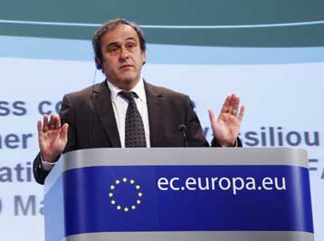 Με εξαίρεση από το EURO απειλείται η Ουκρανία λόγω καθυστέρησης των έργων