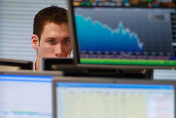 Διατηρεί τις αρνητικές προοπτικές για την Ελλάδα η Fitch παρά τη συμφωνία της ΕΕ