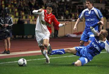 Κλώτσησε την ευκαιρία για την κορυφή η «άσφαιρη» Οσέρ