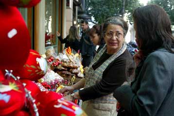 Τι πρέπει να προσέξουν οι καταναλωτές στις πασχαλινές αγορές τους