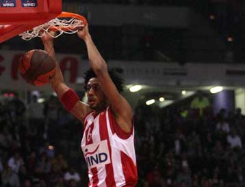 «Πιθανότατα μένω στον Ολυμπιακό» δήλωσε ο Τσίλντρες