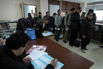 Οι δεκαεπτά «παγίδες» της φορολογικής δήλωσης για μισθωτούς και συνταξιούχους