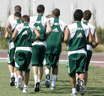 Βάσεις για τα πλέι οφ βάζουν στον Παναθηναϊκό με μίνι προετοιμασία