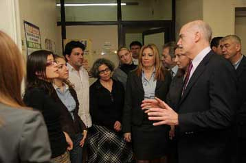 Δέσμευση Παπανδρέου για άμεση αντιμετώπιση της αναμονής στα προγράμματα απεξάρτησης