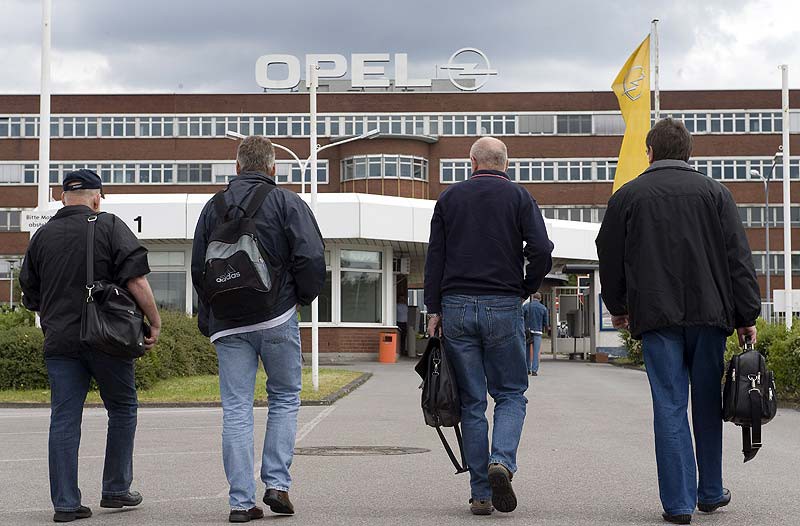 Κλειδώνει το μέλλον -και οι απολύσεις- του ισπανικού εργοστασίου της Opel