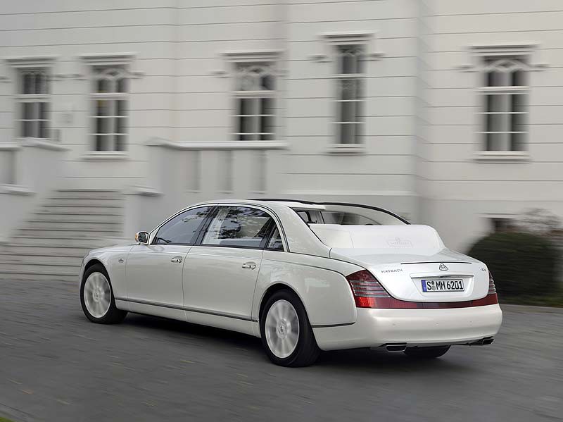 Διαψεύδει τα σενάρια πώλησης της Maybach η Daimler