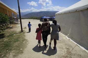 Τα 10 δισ. δολάρια έφτασαν οι προσφορές για την ανοικοδόμηση της Αϊτής