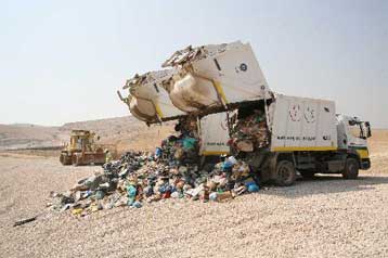 Πόρισμα-βόμβα για τη ρίψη απορριμμάτων στον ΧΥΤΑ Φυλής