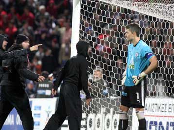 Επιστολή των ποδοσφαιριστών στον Πιλάβιο για τη βία εντός των αγωνιστικών χώρων