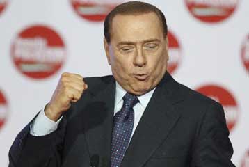 «Τώρα μεταρρυθμίσεις» λέει ο Σίλβιο Μπερλουσκόνι στους Ιταλούς μέσω Facebook