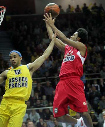 Στόχος επετεύχθη για τον Ολυμπιακό στην Πολωνία