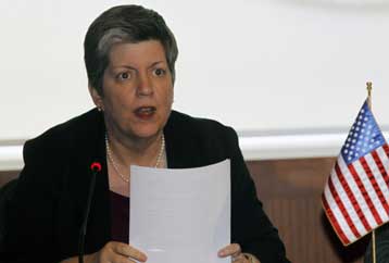 Αυστηρότερα μέτρα ασφαλείας στα αεροδρόμια ανακοινώνουν οι ΗΠΑ