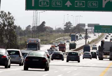 Με σύμμαχο τον καιρό εγκατέλειψαν τα αστικά κέντρα και οι τελευταίοι εκδρομείς