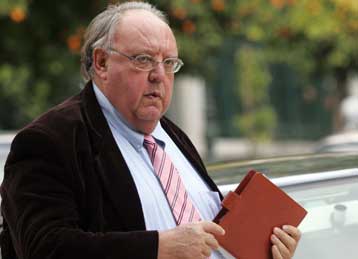 Αντιδράσεις και σχόλια στην κυβέρνηση από το «βαθμολόγιο» του Θ.Πάγκαλου