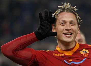 Ο Παναθηναϊκός «κοιτάζει» Μεξές και η Ρόμα τον Νίνη