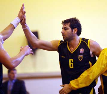 Η ΑΕΚ θα γίνει ξανά… βασίλισσα, εκτιμά ο Πρόδρομος Νικολαΐδης