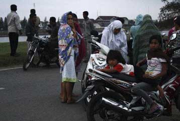 Ισχυρός σεισμός 7,7 Ρίχτερ στη νήσο Σουμάτρα της Ινδονησίας