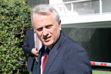 Σε περιοχές-αγκάθια της Αττικής σκοντάφτει ο «Καλλικράτης»