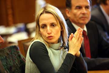 Το γαλλικό παράδειγμα δημόσιας διαβούλευσης μελετά το υπουργείο Περιβάλλοντος