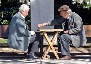 Γίνε «Εθελοντής Γείτονας» και βοήθησε έναν ηλικιωμένο