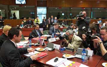 Στο μικροσκόπιο του Ecofin οι όροι δανεισμού της Ελλάδας από το «δίχτυ ασφαλείας»