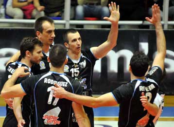 Συνάντηση Ριβέρα-ΕΑΠ και φιλικό με τον Κόροιβο