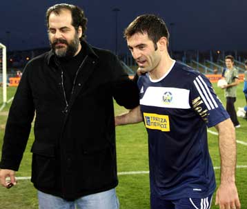 Έχουμε να πάρουμε δύο τίτλους… υπενθύμισε ο Πατέρας