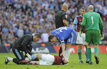 Στον τελικό η Τσέλσι με 3-0 επί της Αστον Βίλα