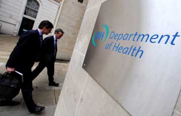 Έρευνα για εκατοντάδες χιλιάδες λάθη σε λίστες δωρητών οργάνων ξεκινά η Βρετανία