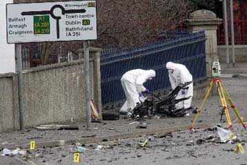 Έκρηξη βόμβας έξω από τα γραφεία της ΜΙ5 στο Μπέλφαστ