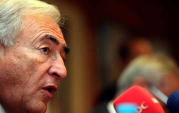 Έτοιμο να παρέχει οικονομική βοήθεια στην Ελλάδα το ΔΝΤ, δηλώνει ο Στρος Καν