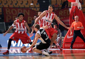 Βραδινός ο ημιτελικός του F4 Παρτιζάν-Ολυμπιακός