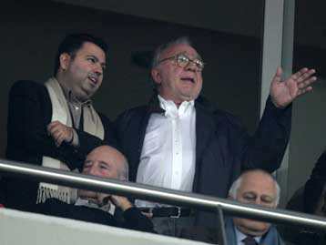 Νέα σκληρή απάντηση του Ολυμπιακού στον Πατέρα