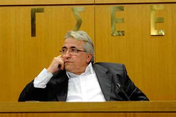 «Μην ενοχοποιείτε τις ΔΕΚΟ» απαντά η ΓΣΕΕ στις προτάσεις για ιδιωτικοποιήσεις