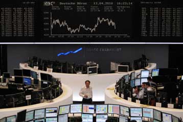 Aπώλειες στις ευρωπαϊκές αγορές την Τρίτη, άνοδος στη Γουόλ Στριτ