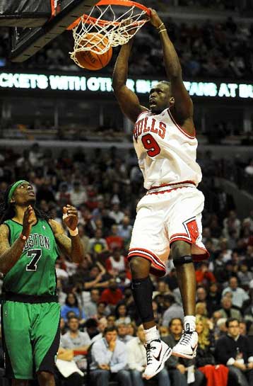 Φουλ για πλέι οφ οι Μπουλς με νίκη επί των Σέλτικς