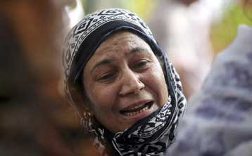 Φονικός κυκλώνας «σάρωσε» την Ινδία