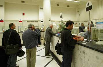 Μείωση των τιμών-στόχων για τέσσερις ελληνικές τράπεζες από την Goldman Sachs