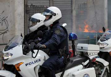 Στην Ασφάλεια τέσσερα άτομα για κατοχή εκρηκτικής ύλης
