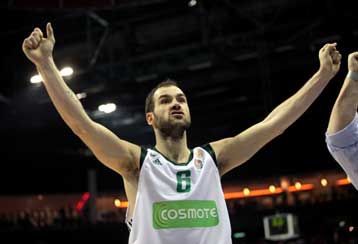 «Πρώτα το πρωτάθλημα και μετά το συμβόλαιο» δήλωσε ο Σπανούλης