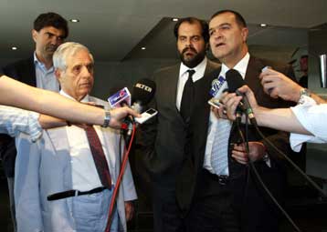 Παρά την αντίδραση του Π.Γιαννακόπουλου, ο Βγενόπουλος κλείνει ραντεβού Τζίγκερ – Πατέρα