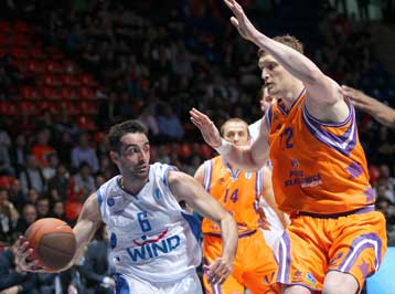 Η Βαλένθια «σκότωσε» από την περιφέρεια το όνειρο του Πανελλήνιου στο EuroCup