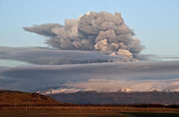 Στον… αέρα τα ευρωπαϊκά ματς λόγω της ηφαιστειακής τέφρας