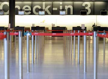 Τις οικονομικές συνέπειες από το μπλακ-άουτ στα αεροδρόμια μελετά η Κομισιόν