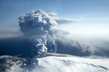Στους… δρόμους «Μπάρτσα» και Λιόν λόγω της τέφρας
