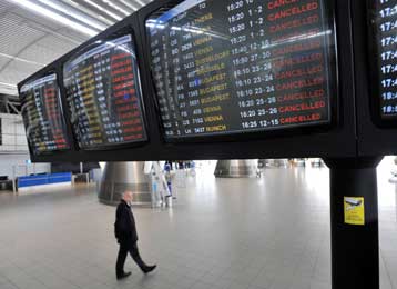 Να αναθεωρηθεί η απαγόρευση πτήσεων στην Ευρώπη ζητούν οι αεροπορικές εταιρείες