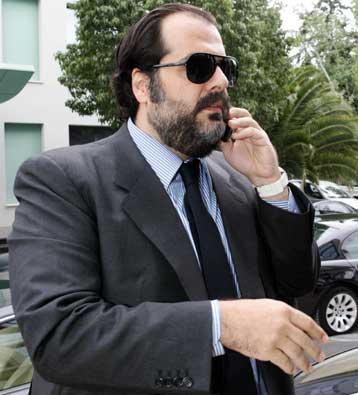 Ο Πατέρας ζήτησε τη συνεργασία της Πολιτείας για να εξαλειφθεί η βία