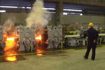 Αύξηση τζίρου, μείωση νέων παραγγελιών στη βιομηχανία το Φεβρουάριο